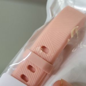 Fitbit band Alta HR small NWT + Charger